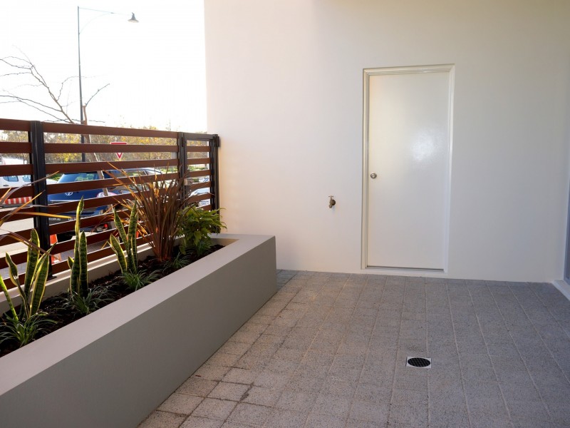 2/10 Pimlico Crescent, Wellard WA 6170