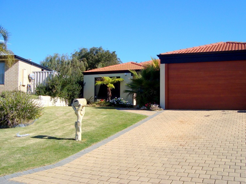 21 Brandon Mews, Parmelia WA 6167
