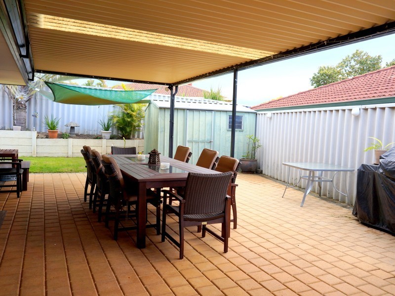 21 Brandon Mews, Parmelia WA 6167