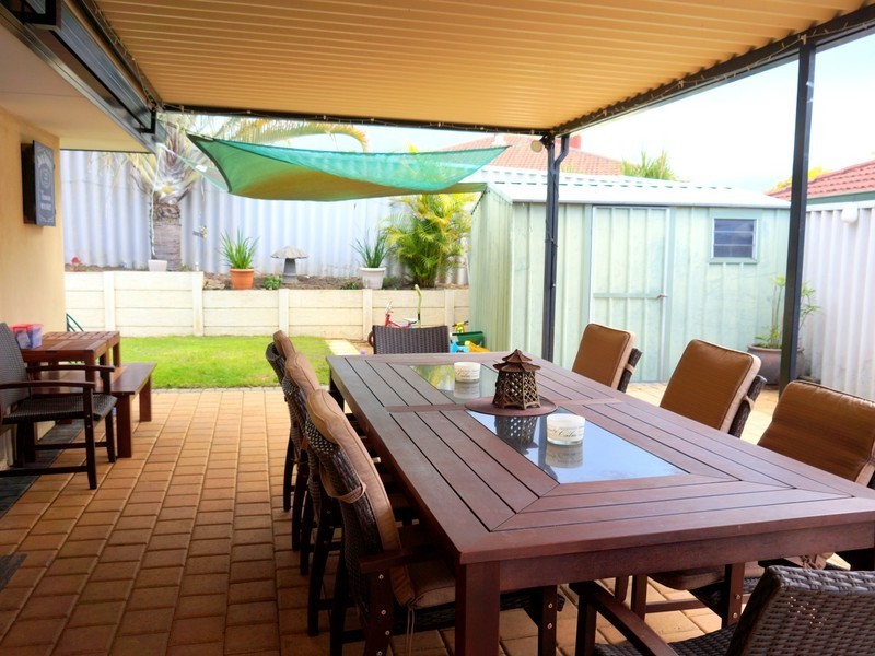 21 Brandon Mews, Parmelia WA 6167