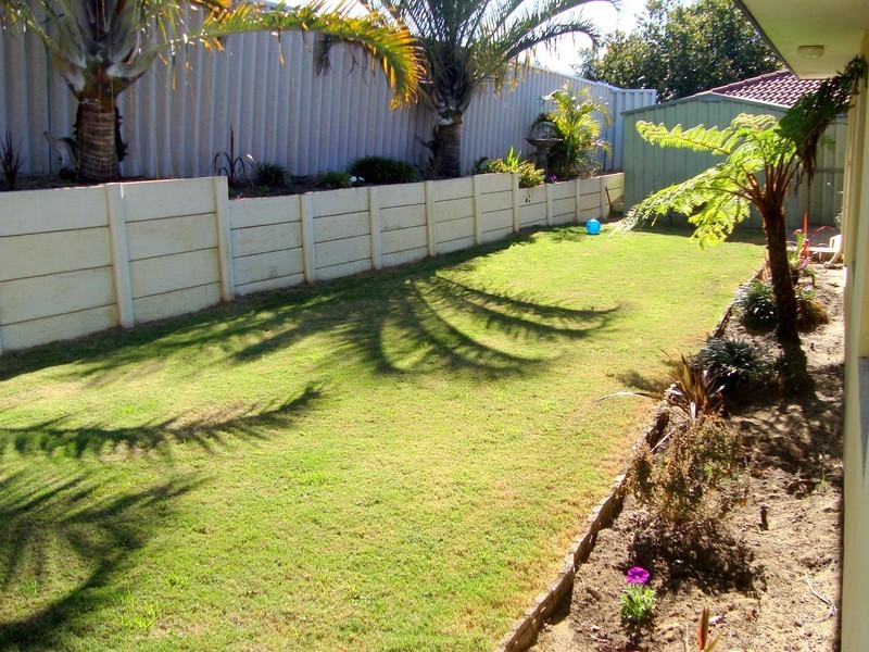 21 Brandon Mews, Parmelia WA 6167