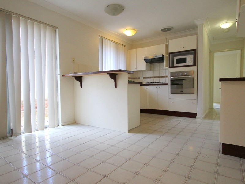 19 Mandfield Way, Parmelia WA 6167