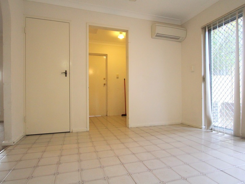 19 Mandfield Way, Parmelia WA 6167