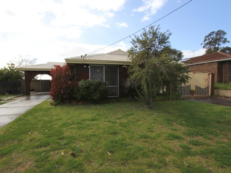 19 Mandfield Way, Parmelia WA 6167