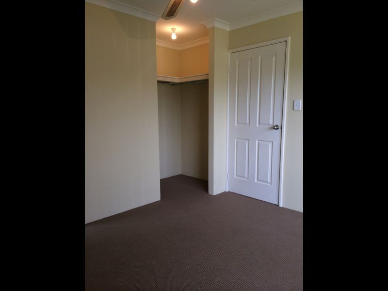 13 Discovery Cresent, Port Kennedy WA 6172