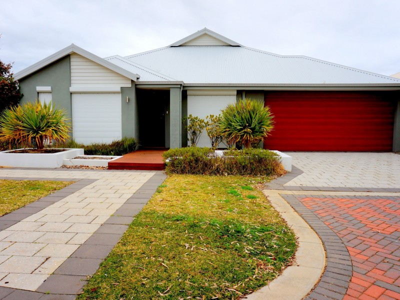 1 Esher Lane, Wellard WA 6170