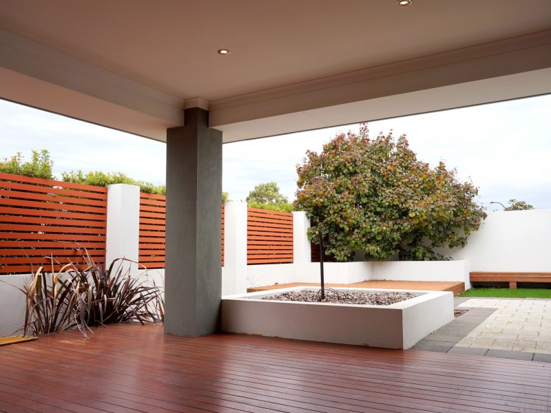 1 Esher Lane, Wellard WA 6170