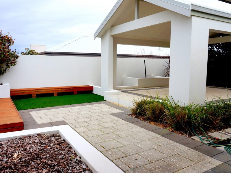 1 Esher Lane, Wellard WA 6170