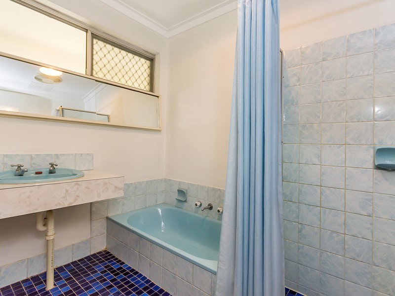 56 McKean Way, Parmelia WA 6167