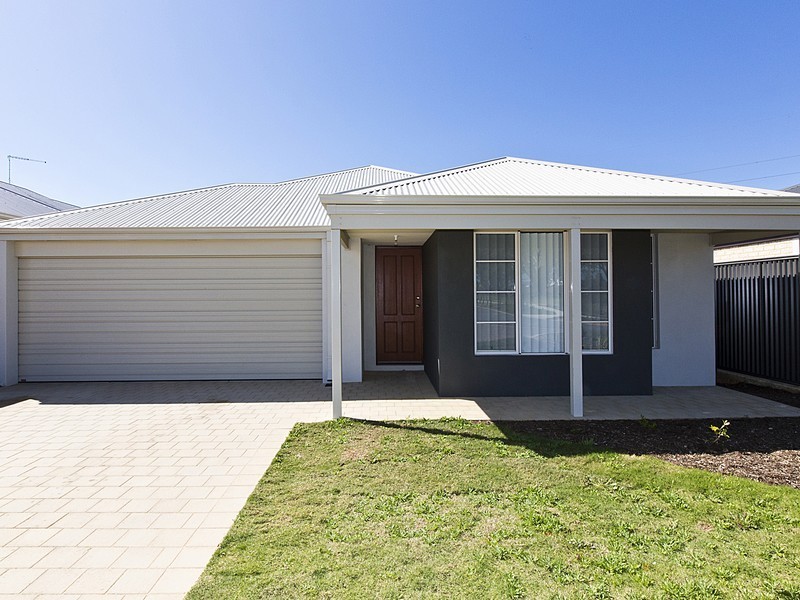 6 Solstice Bend, Wellard WA 6170