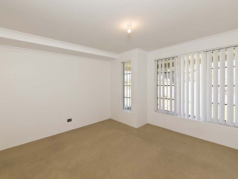 6 Solstice Bend, Wellard WA 6170
