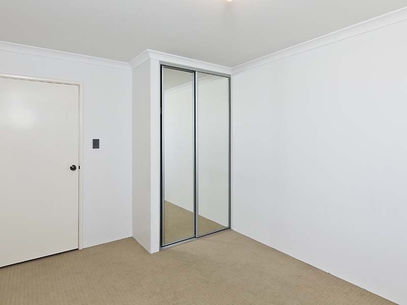 6 Solstice Bend, Wellard WA 6170