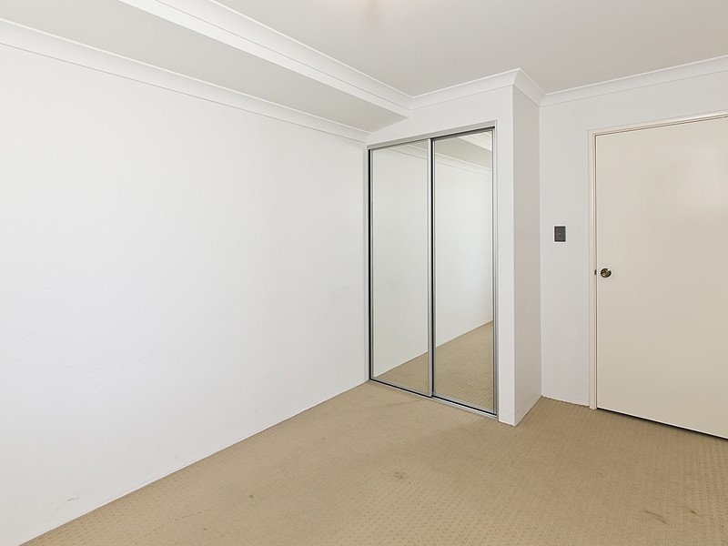 6 Solstice Bend, Wellard WA 6170