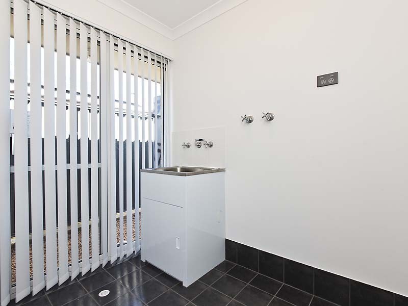 6 Solstice Bend, Wellard WA 6170