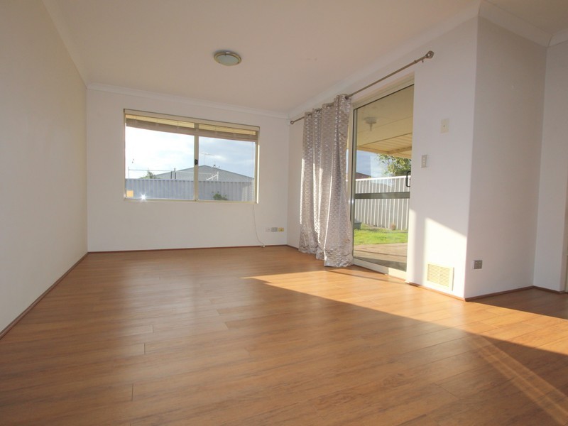 30 Round Hill Drive, Port Kennedy WA 6172