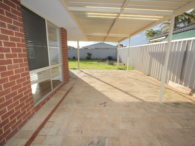 30 Round Hill Drive, Port Kennedy WA 6172