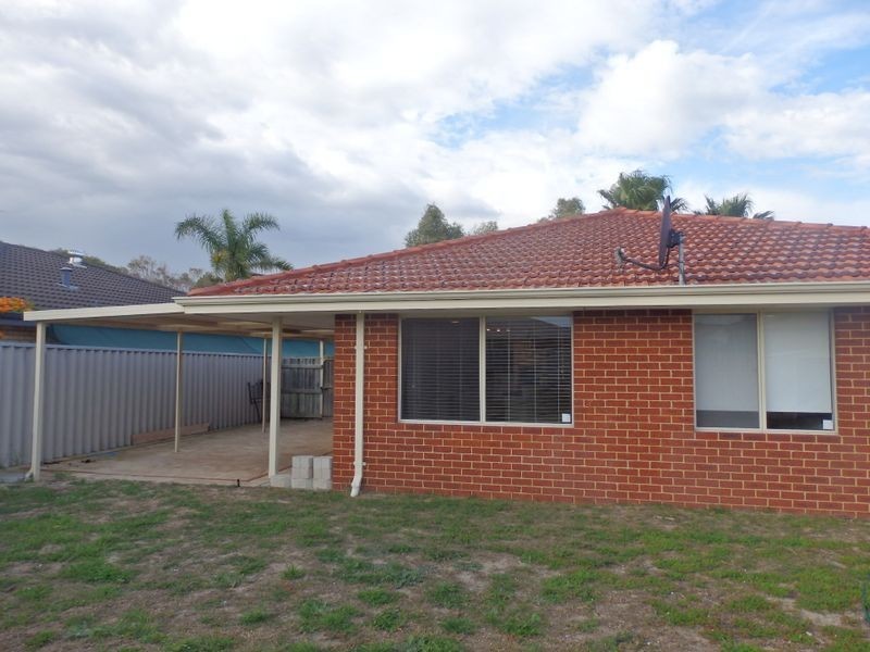 30 Round Hill Drive, Port Kennedy WA 6172