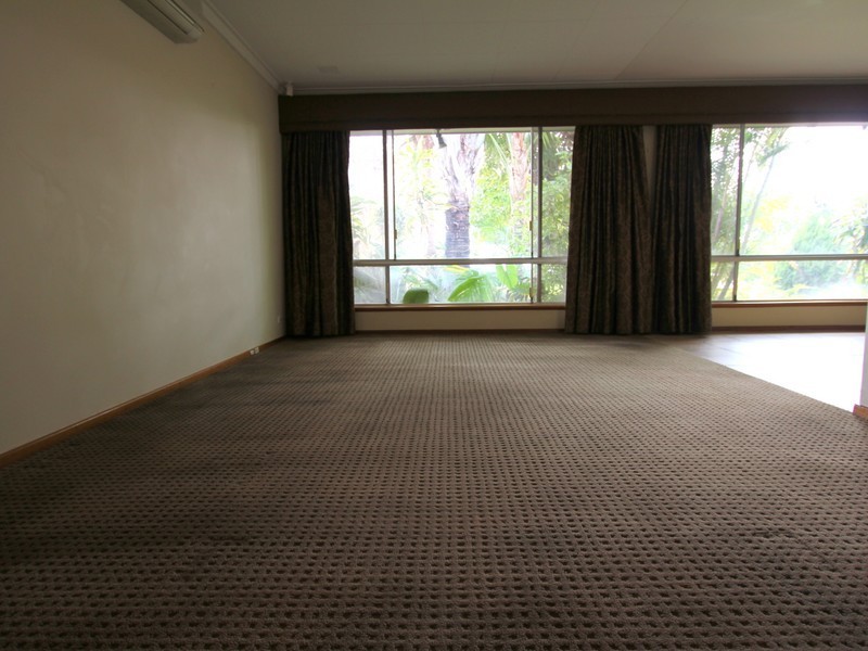 28 Brookes Way, Calista WA 6167