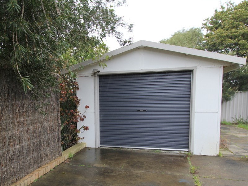 28 Brookes Way, Calista WA 6167