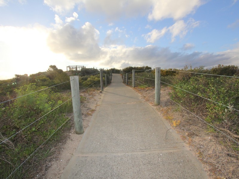 14 Peacock Avenue, Singleton WA 6175