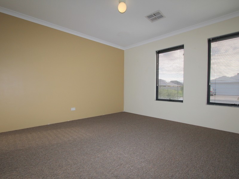 14 Peacock Avenue, Singleton WA 6175