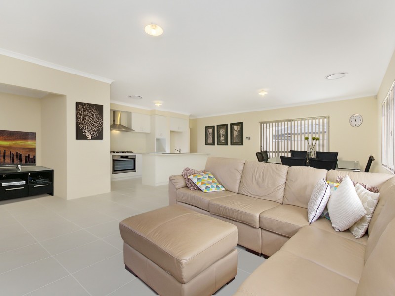 25 Haywire Avenue, Whitby WA 6123