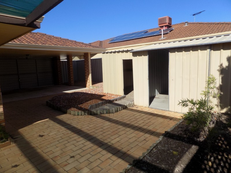 5 St Michaels Court, Cooloongup WA 6168