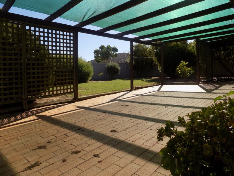 5 St Michaels Court, Cooloongup WA 6168