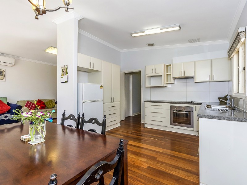 6 Larkin Court, Medina WA 6167