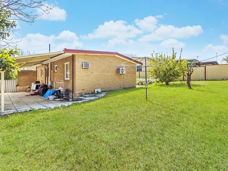 6 Larkin Court, Medina WA 6167