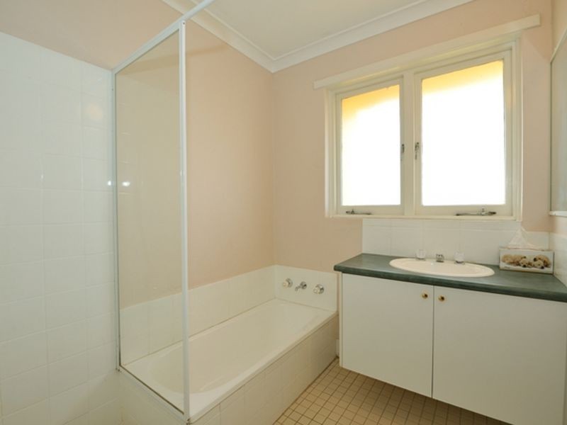 36 Maydwell Way, Calista WA 6167