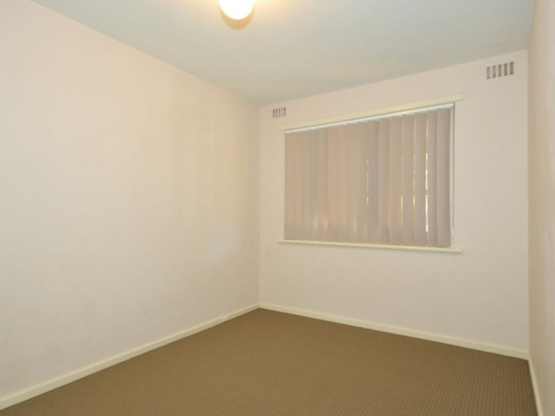 36 Maydwell Way, Calista WA 6167