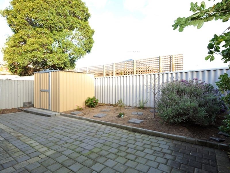 36 Maydwell Way, Calista WA 6167
