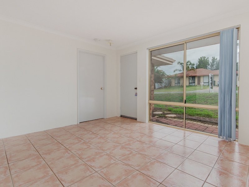 52 Mcnairn Cross, Leda WA 6170