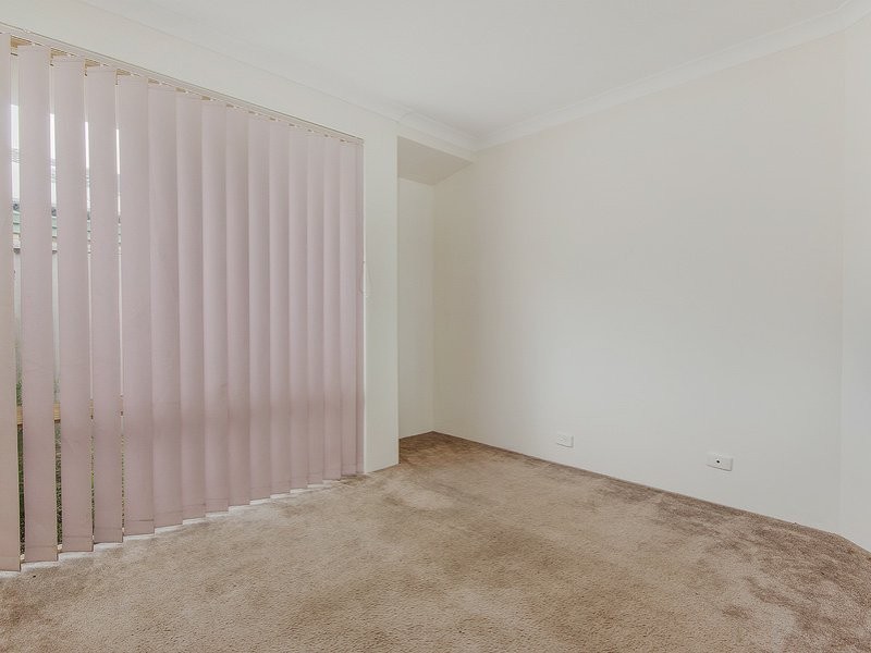 52 Mcnairn Cross, Leda WA 6170