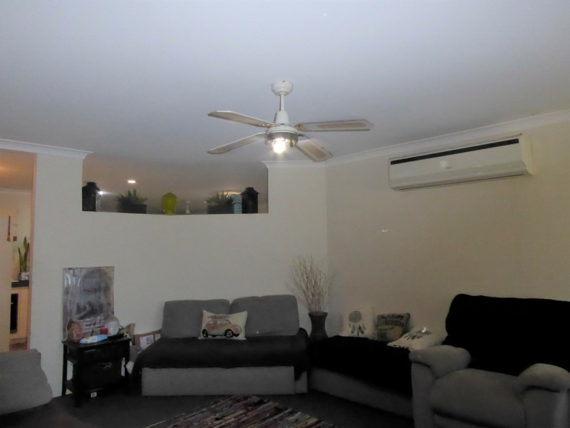 7 Mcnairn Cross, Leda WA 6170