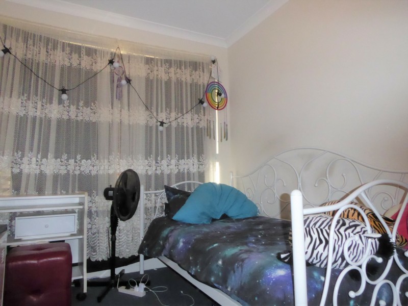 7 Mcnairn Cross, Leda WA 6170
