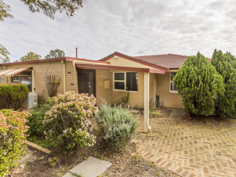 5 David Place, Calista WA 6167