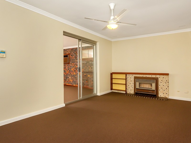 5 David Place, Calista WA 6167