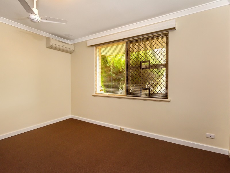 5 David Place, Calista WA 6167