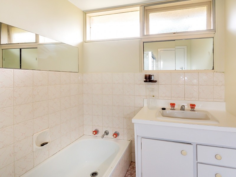 5 David Place, Calista WA 6167