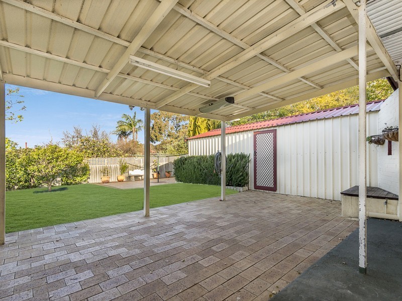 4 Theseus Way, Coolbellup WA 6163