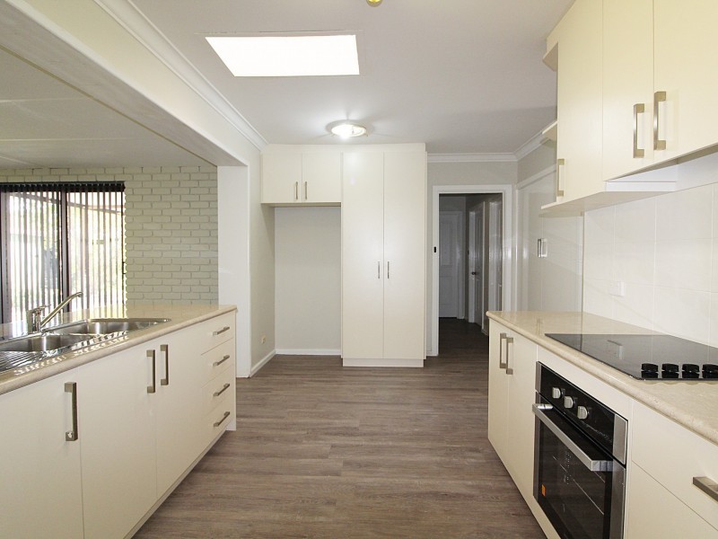 50 Adamson Road, Parmelia WA 6167
