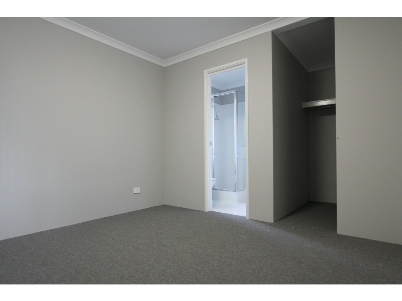 25 Holystone Approach, Wellard WA 6170