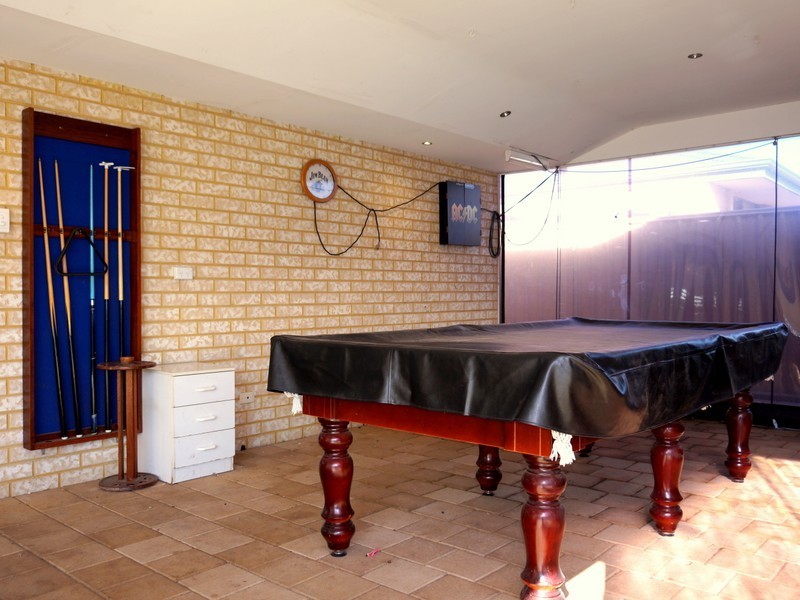 8 Bingham Drive, Success WA 6164