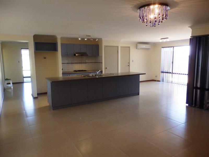 19 Westcliff Street, Wellard WA 6170