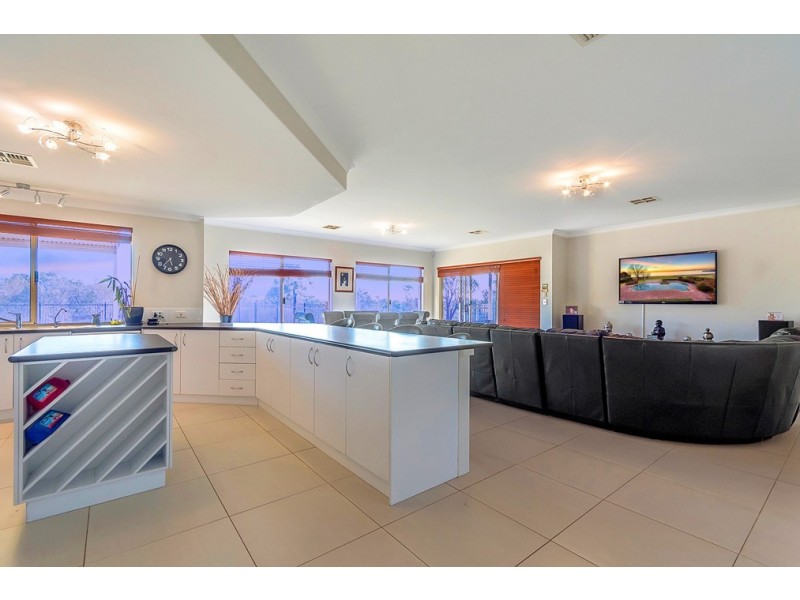 10 Balka Court, Wellard WA 6170