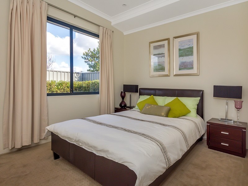 3 Esher Lane, Wellard WA 6170