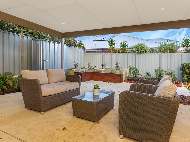 3 Esher Lane, Wellard WA 6170