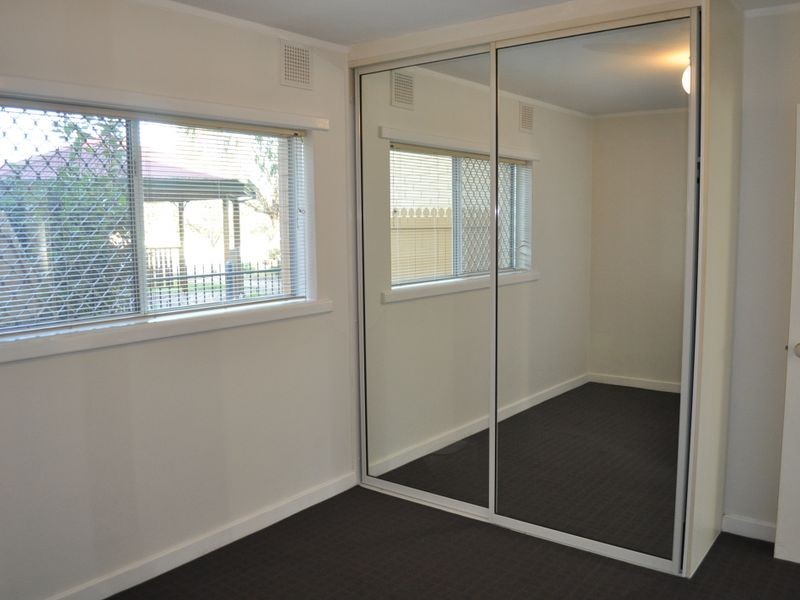 Unit 6/13 Dowling Place, Orelia WA 6167
